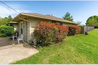 3135 Maple Avenue, Greenville, TX 75402 - Photo 3