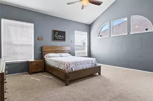 824 Peach Ln, Burleson, TX 76028 - Photo 25