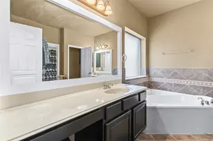 824 Peach Ln, Burleson, TX 76028 - Photo 23