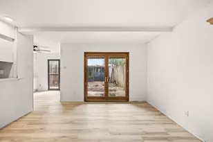 438 Arborview Dr, Garland, TX 75043 - Photo 7