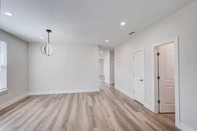 1625 Avenue D, Grand Prairie, TX 75051 - Photo 5