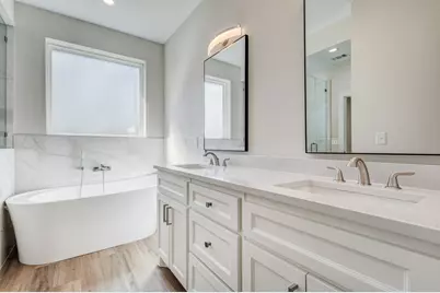 1625 Avenue D, Grand Prairie, TX 75051 - Photo 13