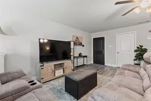 6810 Topaz Dr, Greenville, TX 75402 - Photo 5