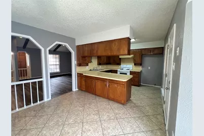 6403 San Juan Avenue, Fort Worth, TX 76133 - Photo 3