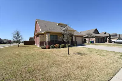 201 Plantation Drive, Waxahachie, TX 75165 - Photo 3