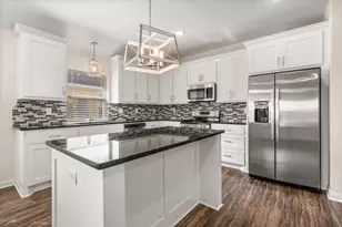 503 Washington Ave, McGregor, TX 76657 - Photo 5