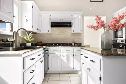 3820 Blossom Drive, Sachse, TX 75048 - Photo 5