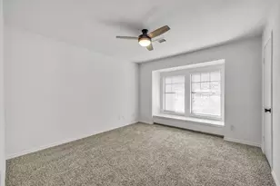 200 Eagle Ct, Bedford, TX 76021 - Photo 29