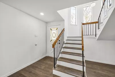 200 Eagle Court, Bedford, TX 76021 - Photo 11