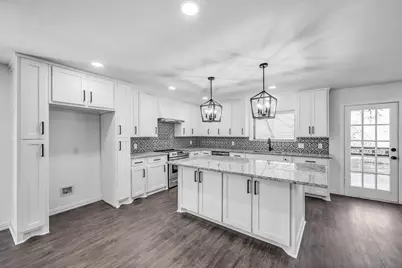 200 Eagle Court, Bedford, TX 76021 - Photo 21