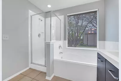 818 Cascade Drive, Glenn Heights, TX 75154 - Photo 13