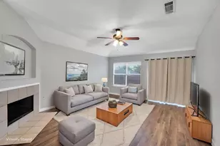 818 Cascade Dr, Glenn Heights, TX 75154 - Photo 7