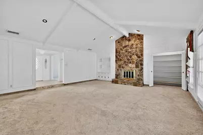 266 N Creekwood Drive, Lancaster, TX 75146 - Photo 17