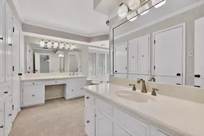 266 N Creekwood Drive, Lancaster, TX 75146 - Photo 25