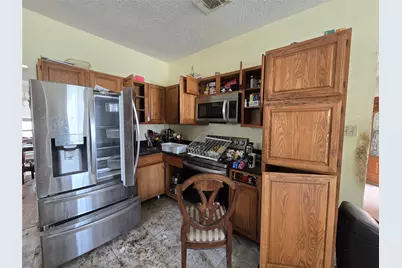 921 Meadowdale Road, Arlington, TX 76017 - Photo 17