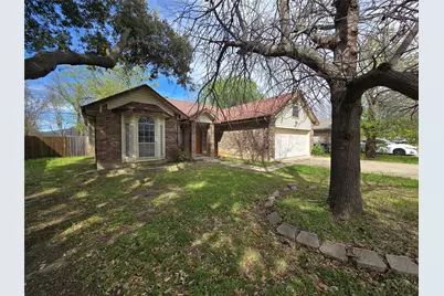 921 Meadowdale Road, Arlington, TX 76017 - Photo 3