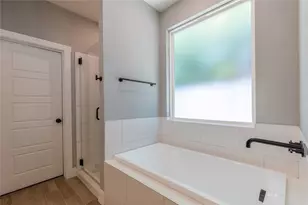 5523 Firewood Trail, Granbury, TX 76048 - Photo 17