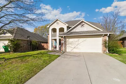 1103 Vintage Avenue, Gainesville, TX 76240 - Photo 3
