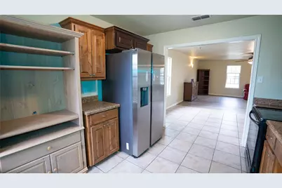 323 Texas Street, Pottsboro, TX 75076 - Photo 9