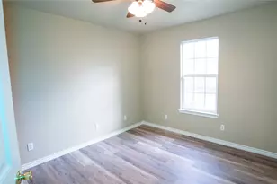 323 Texas St, Pottsboro, TX 75076 - Photo 15