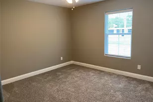 422 W Coffin St, Denison, TX 75020 - Photo 17