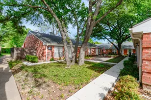 933 Roaring Springs Rd, Fort Worth, TX 76114 - Photo 5