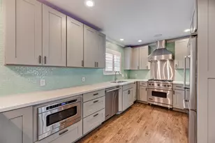 9911 Hurley Way, Dallas, TX 75220 - Photo 3