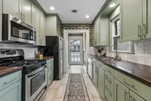 1419 S Montreal Ave, Dallas, TX 75208 - Photo 13