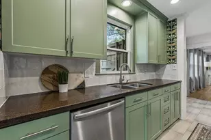 1419 S Montreal Ave, Dallas, TX 75208 - Photo 15