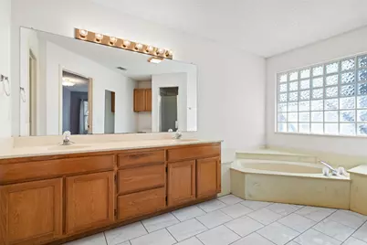 1003 W Lovers Lane, Arlington, TX 76013 - Photo 15