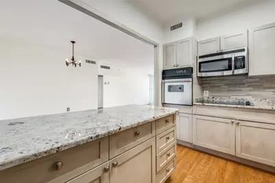 3701 Turtle Creek Boulevard #5D, Dallas, TX 75219 - Photo 11