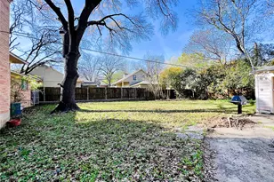 8715 Labron Ave, Dallas, TX 75209 - Photo 29