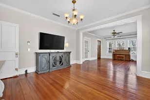 212 N Grand Ave, Waxahachie, TX 75165 - Photo 11