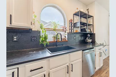 4741 N Cascades Street, Fort Worth, TX 76137 - Photo 9