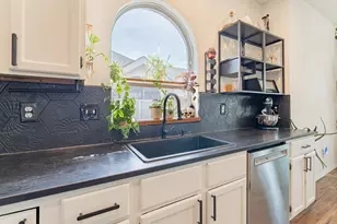 4741 N Cascades St, Fort Worth, TX 76137 - Photo 9