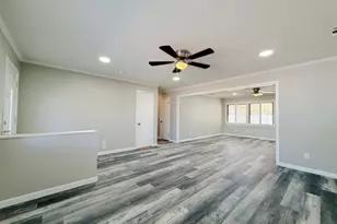 505 17th St, Seagraves, TX 79359 - Photo 9