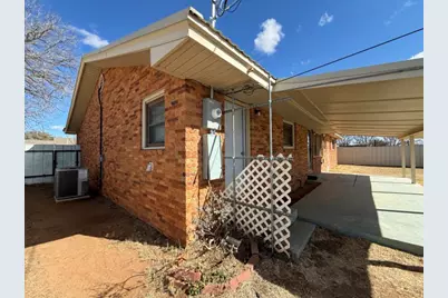 505 17th Street, Seagraves, TX 79359 - Photo 3