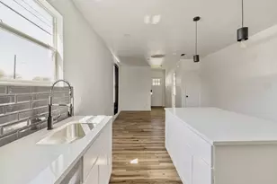 2801 Twyman Ave, Dallas, TX 75215 - Photo 9