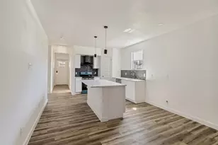 2801 Twyman Ave, Dallas, TX 75215 - Photo 11