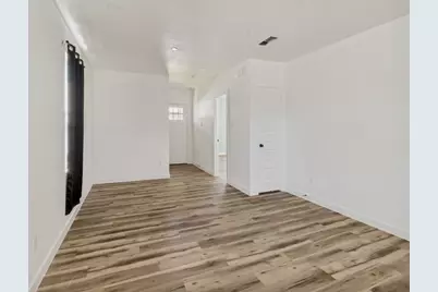 2801 Twyman Avenue, Dallas, TX 75215 - Photo 3