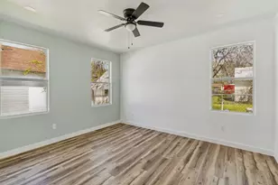 2801 Twyman Ave, Dallas, TX 75215 - Photo 13