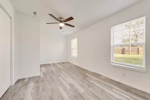 823 Cavalier Dr, Arlington, TX 76017 - Photo 11