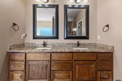 205 Vz County Road 4807, Ben Wheeler, TX 75754 - Photo 19