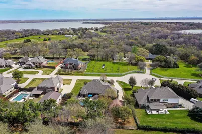 112 Everett Court, Shady Shores, TX 76208 - Photo 3