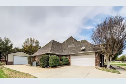 112 Everett Court, Shady Shores, TX 76208 - Photo 23