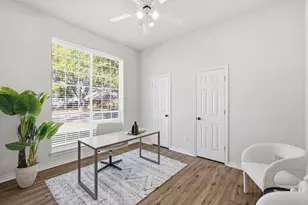 6404 Meadowview Ct, Plano, TX 75024 - Photo 9