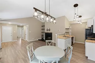 230 Teakwood Ln, Lewisville, TX 75067 - Photo 5