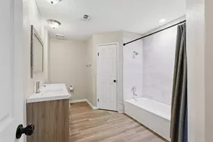 230 Teakwood Ln, Lewisville, TX 75067 - Photo 11