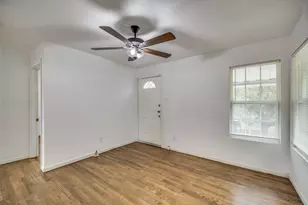 4313 Jerry Ln, Haltom City, TX 76117 - Photo 17