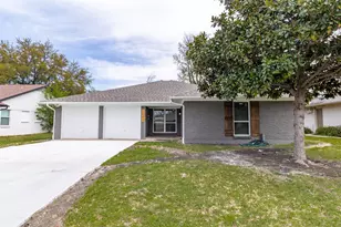 1002 N Lindale Ln, Richardson, TX 75080 - Photo 1